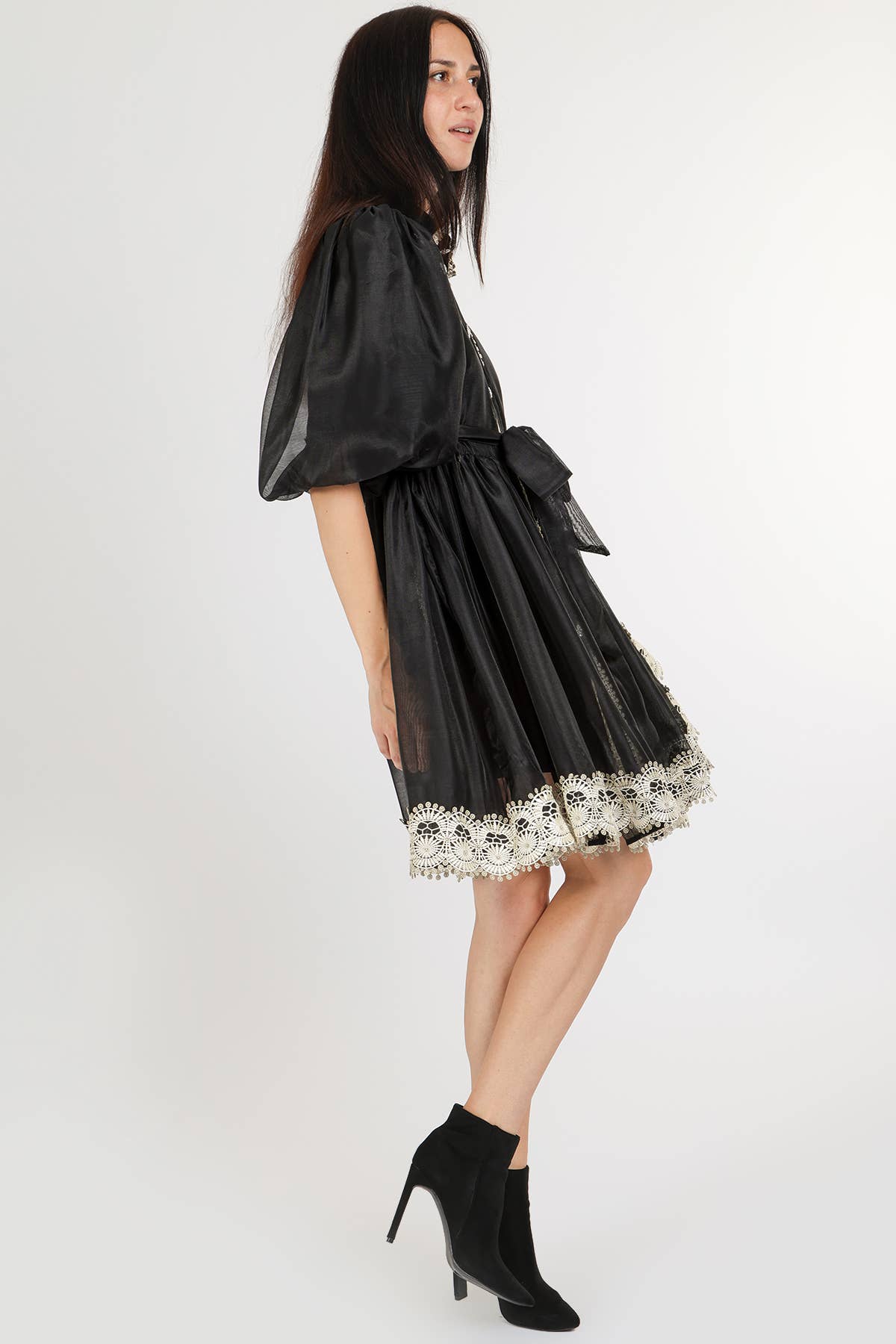 Beaded Lace Trim Detail Belted Chiffon Mini Dress