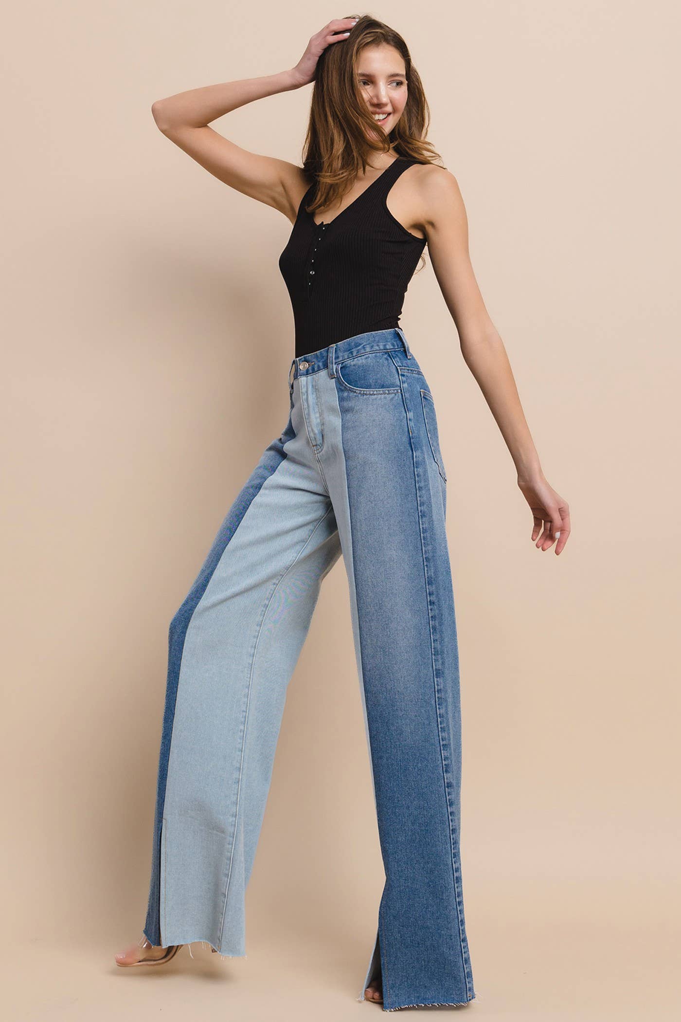 COLORBLOCK JEANS WITH SPLIT SEAM